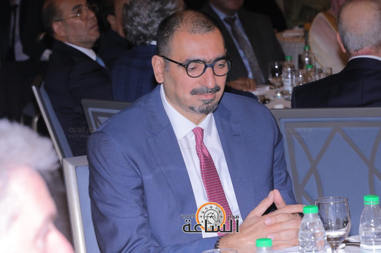 Madar Al-Saa Images 0.7412512715072461