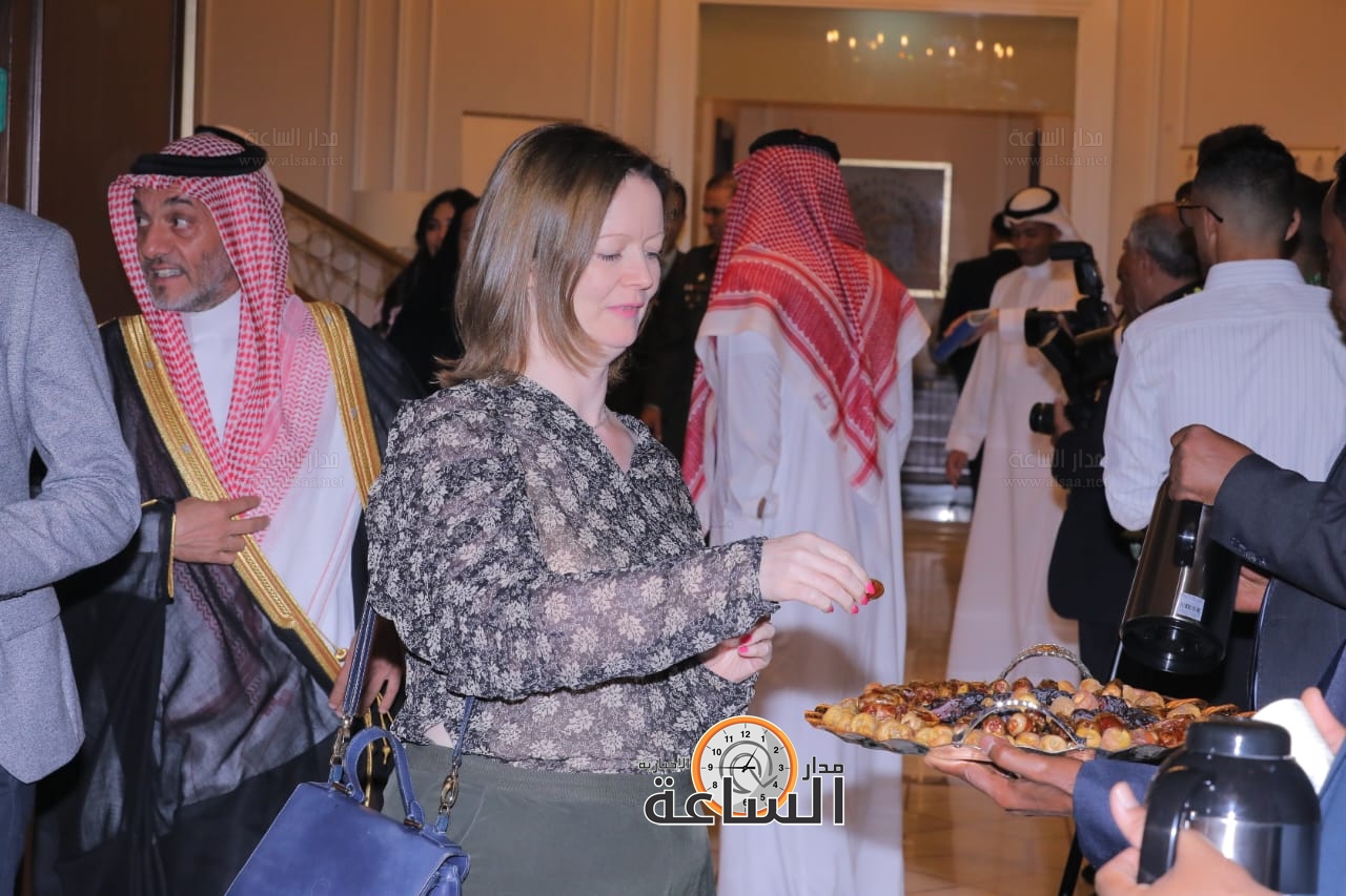 Madar Al-Saa Images 0.9095803200501102