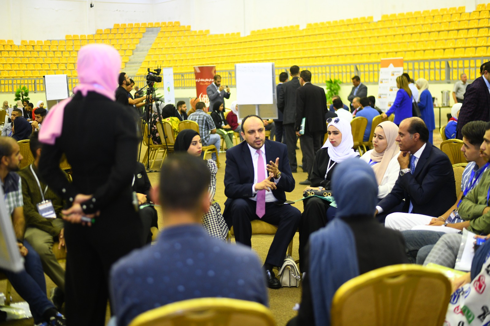 Madar Al-Saa Images 0.7026332652730287