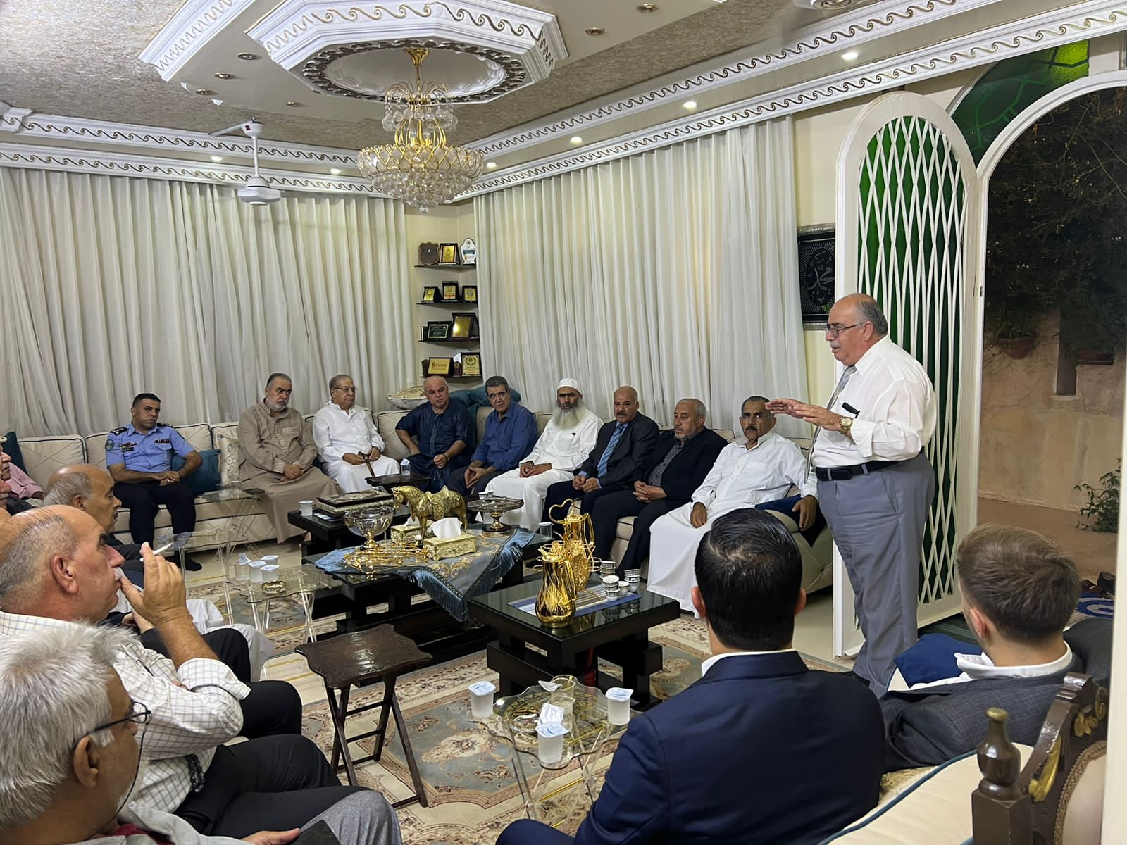 Madar Al-Saa Images 0.7872660775330762