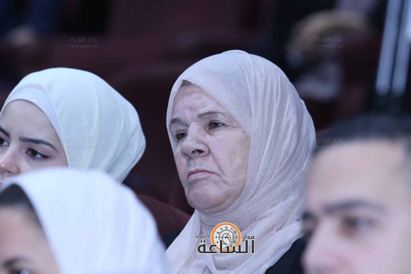 Madar Al-Saa Images 0.9979775985420305