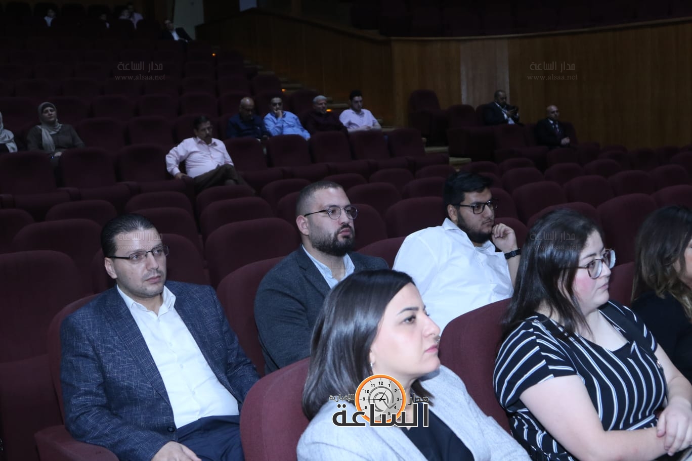 Madar Al-Saa Images 0.8114647960947632