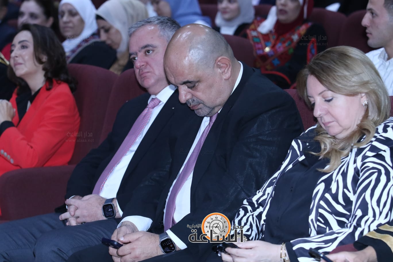 Madar Al-Saa Images 0.3244695973840992