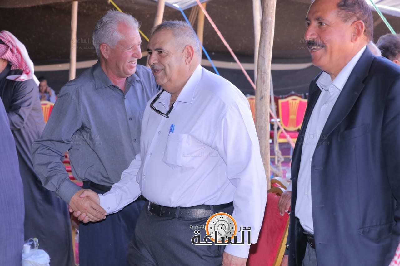 Madar Al-Saa Images 0.2507823231601277