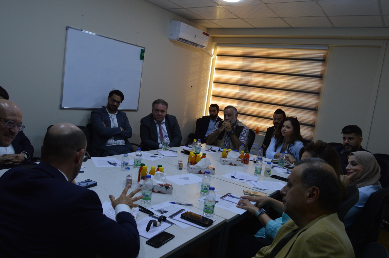 Madar Al-Saa Images 0.7359082138175899