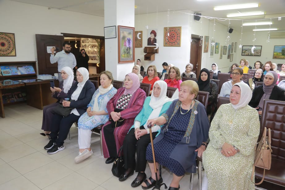 Madar Al-Saa Images 0.5042435060492634