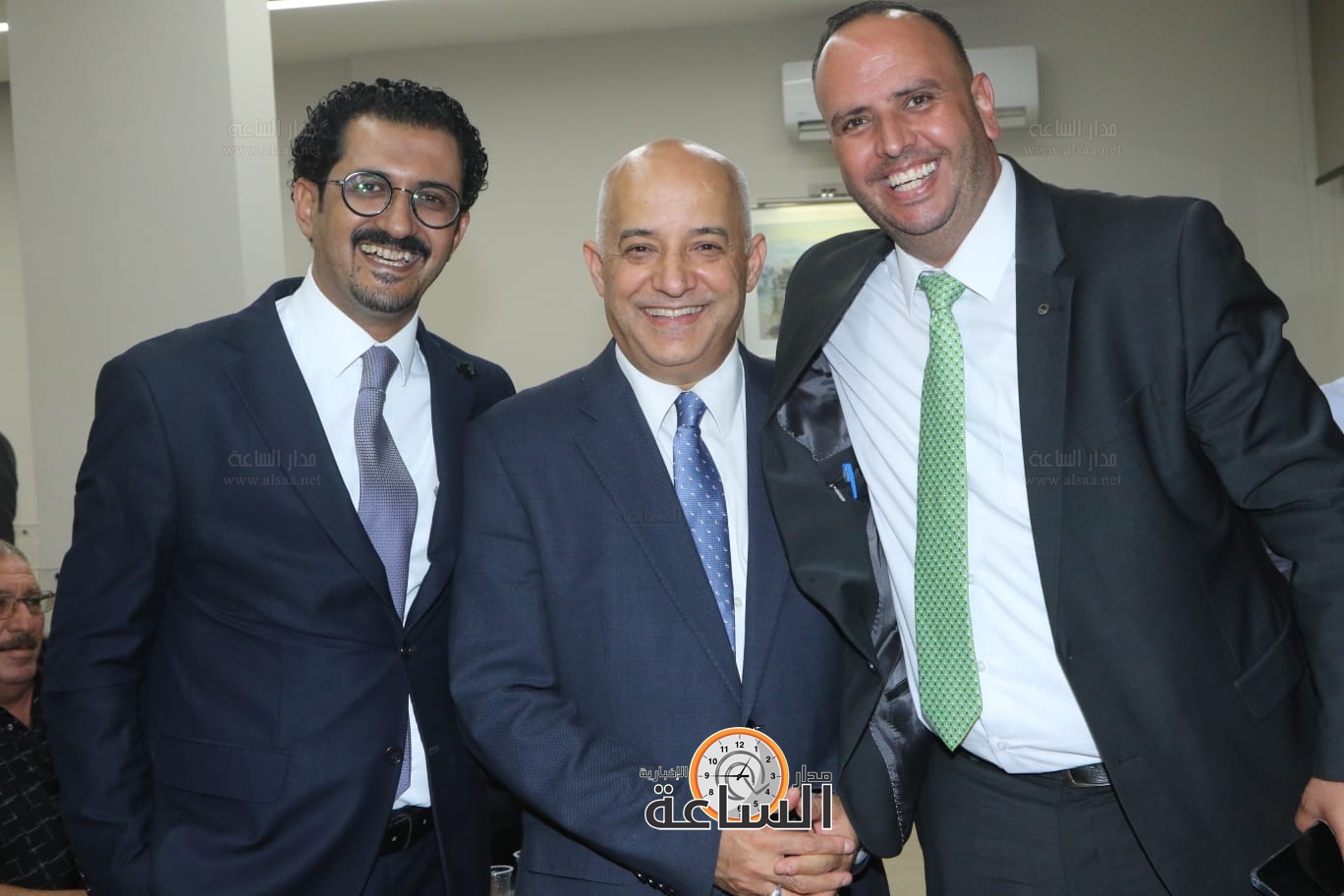 Madar Al-Saa Images 0.9913419187086718