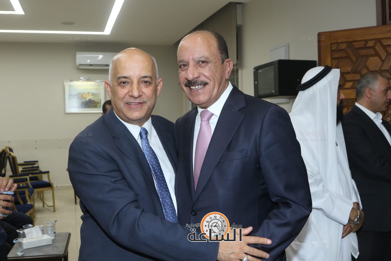 Madar Al-Saa Images 0.4252106806947855