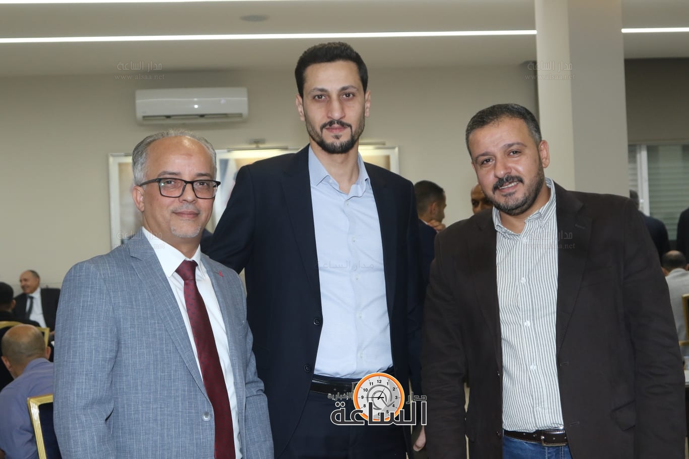 Madar Al-Saa Images 0.20627470135049086