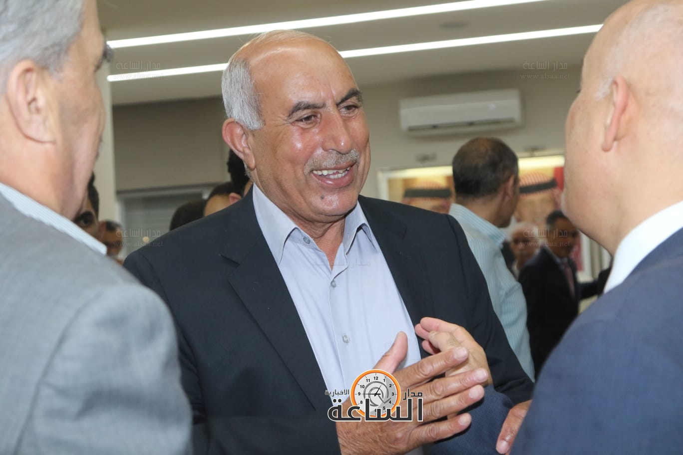 Madar Al-Saa Images 0.0005900391393747206