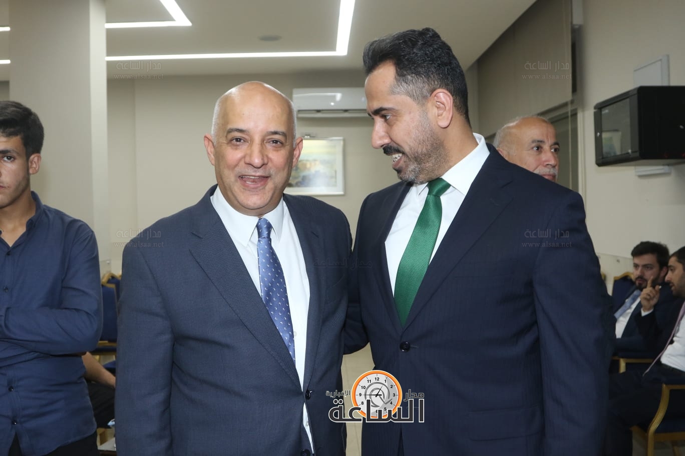 Madar Al-Saa Images 0.9722591677703654