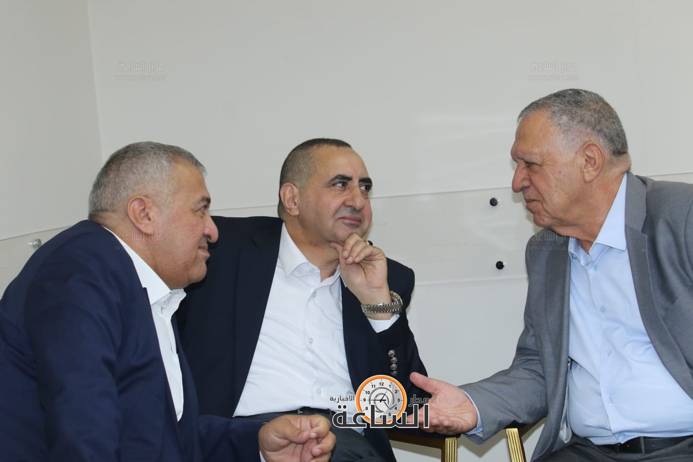 Madar Al-Saa Images 0.998055811974458