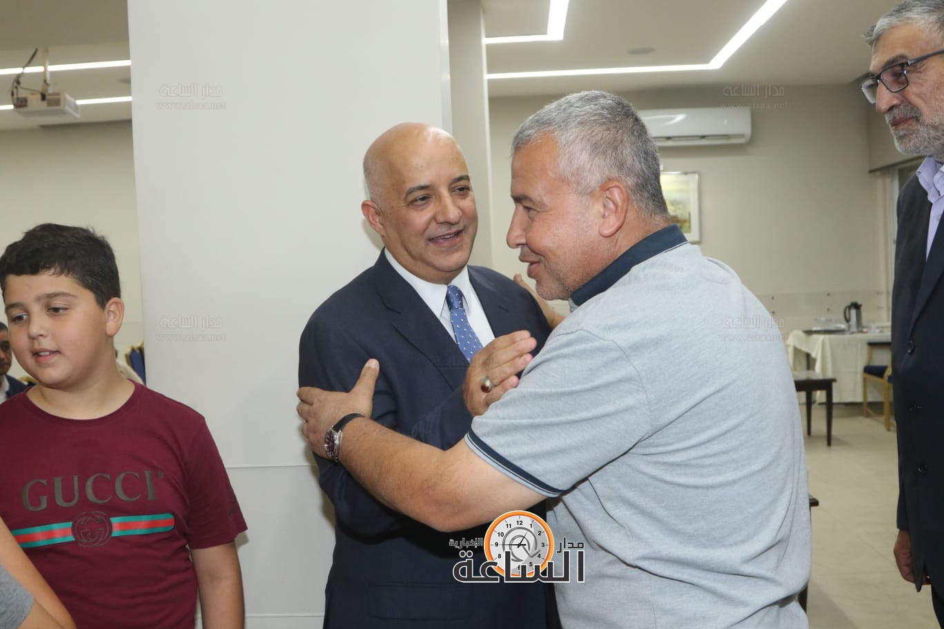 Madar Al-Saa Images 0.9930226906979109