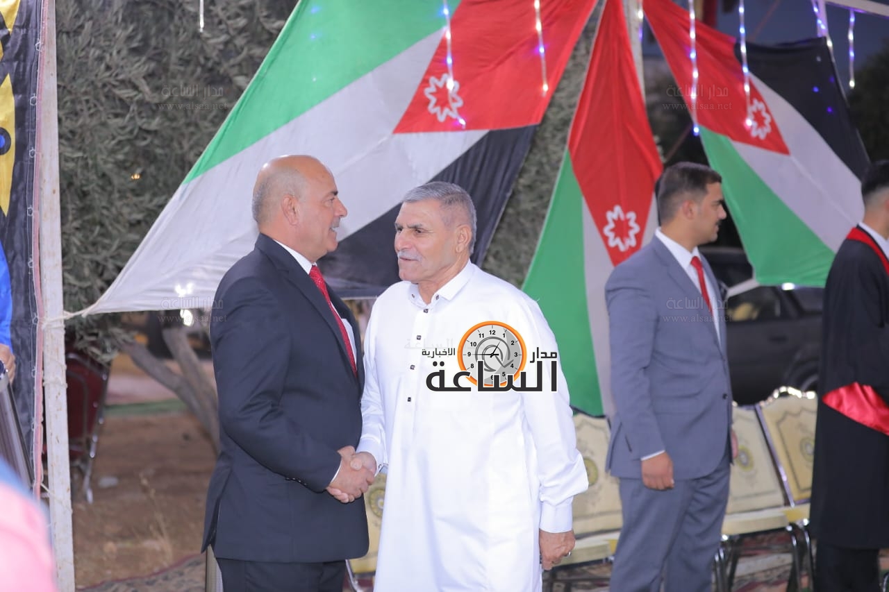 Madar Al-Saa Images 0.8804434305371985