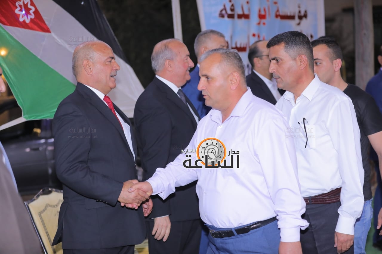 Madar Al-Saa Images 0.7856227171194745