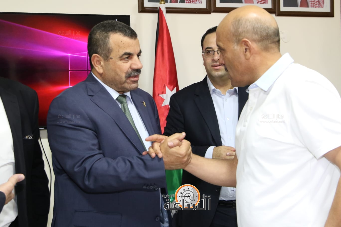 Madar Al-Saa Images 0.5908047455652019