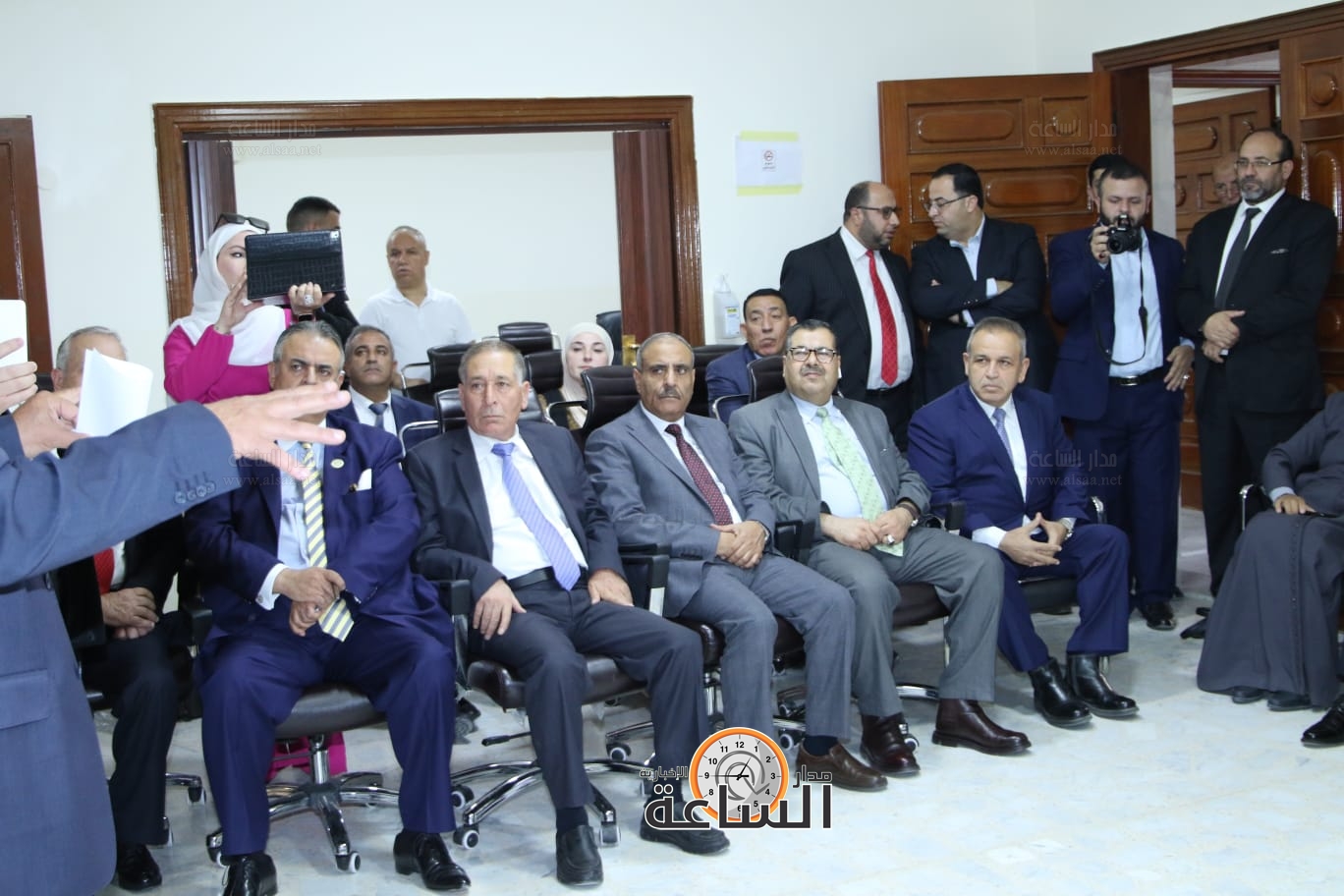 Madar Al-Saa Images 0.5786853283675437