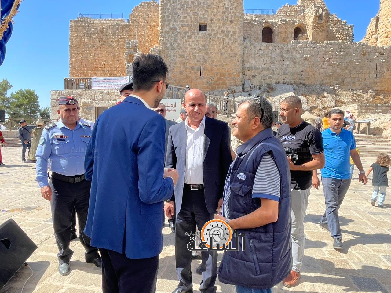 Madar Al-Saa Images 0.001309696992692233