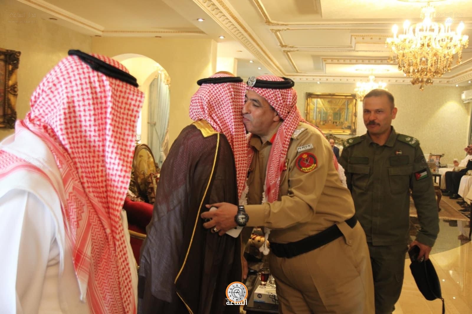 Madar Al-Saa Images 0.3804630506290514