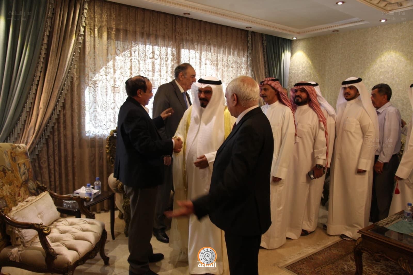 Madar Al-Saa Images 0.03986118908657399