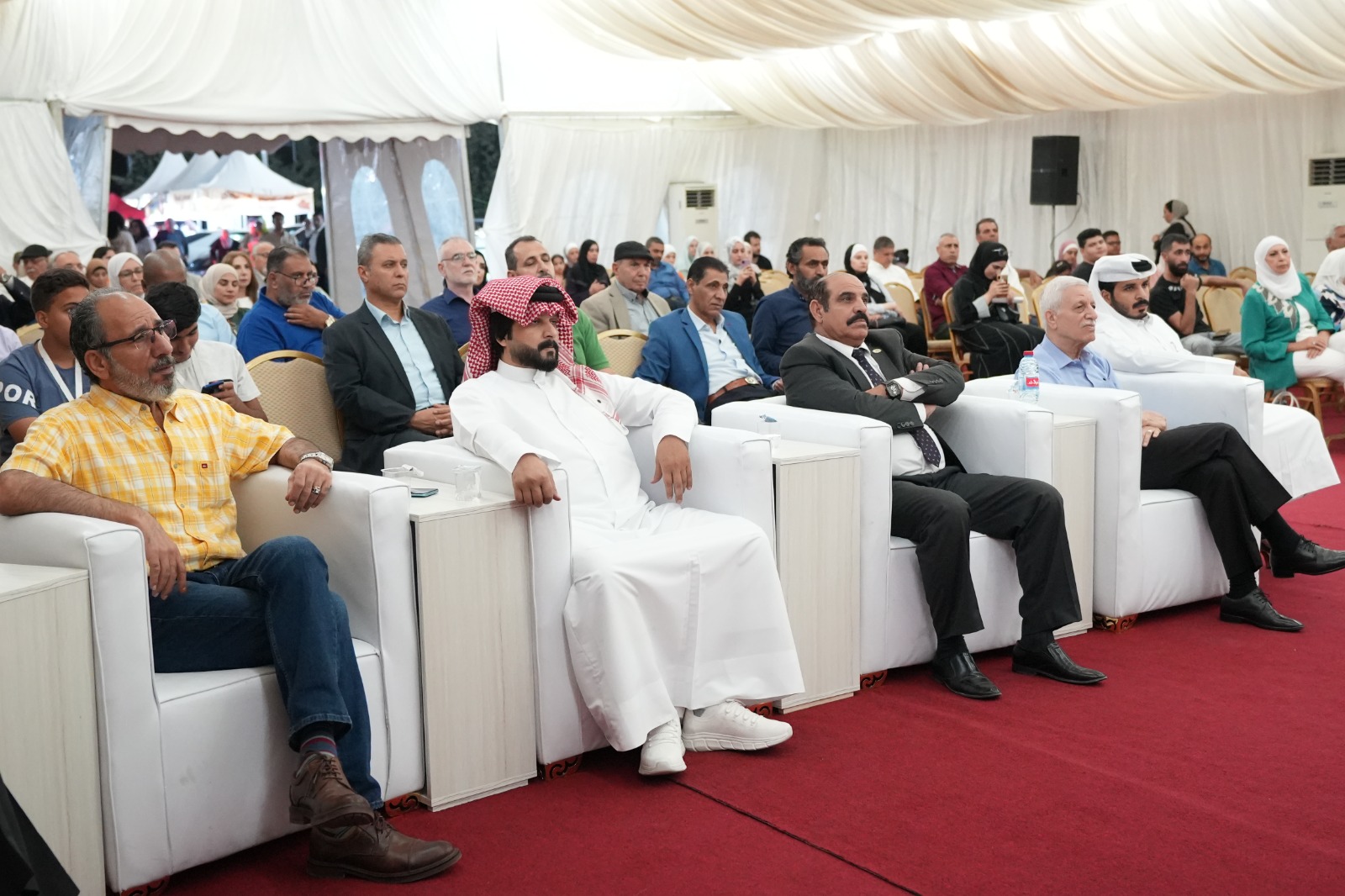 Madar Al-Saa Images 0.3359796043402452