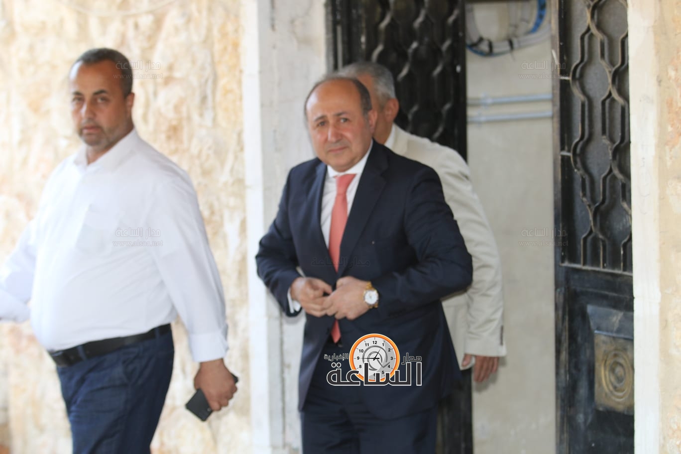 Madar Al-Saa Images 0.2941496852321883