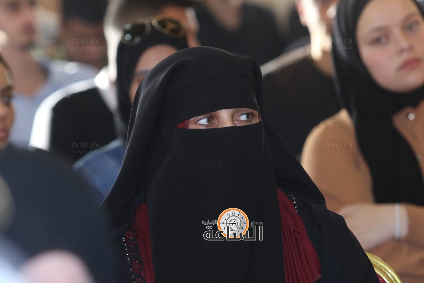 Madar Al-Saa Images 0.9908354665953785