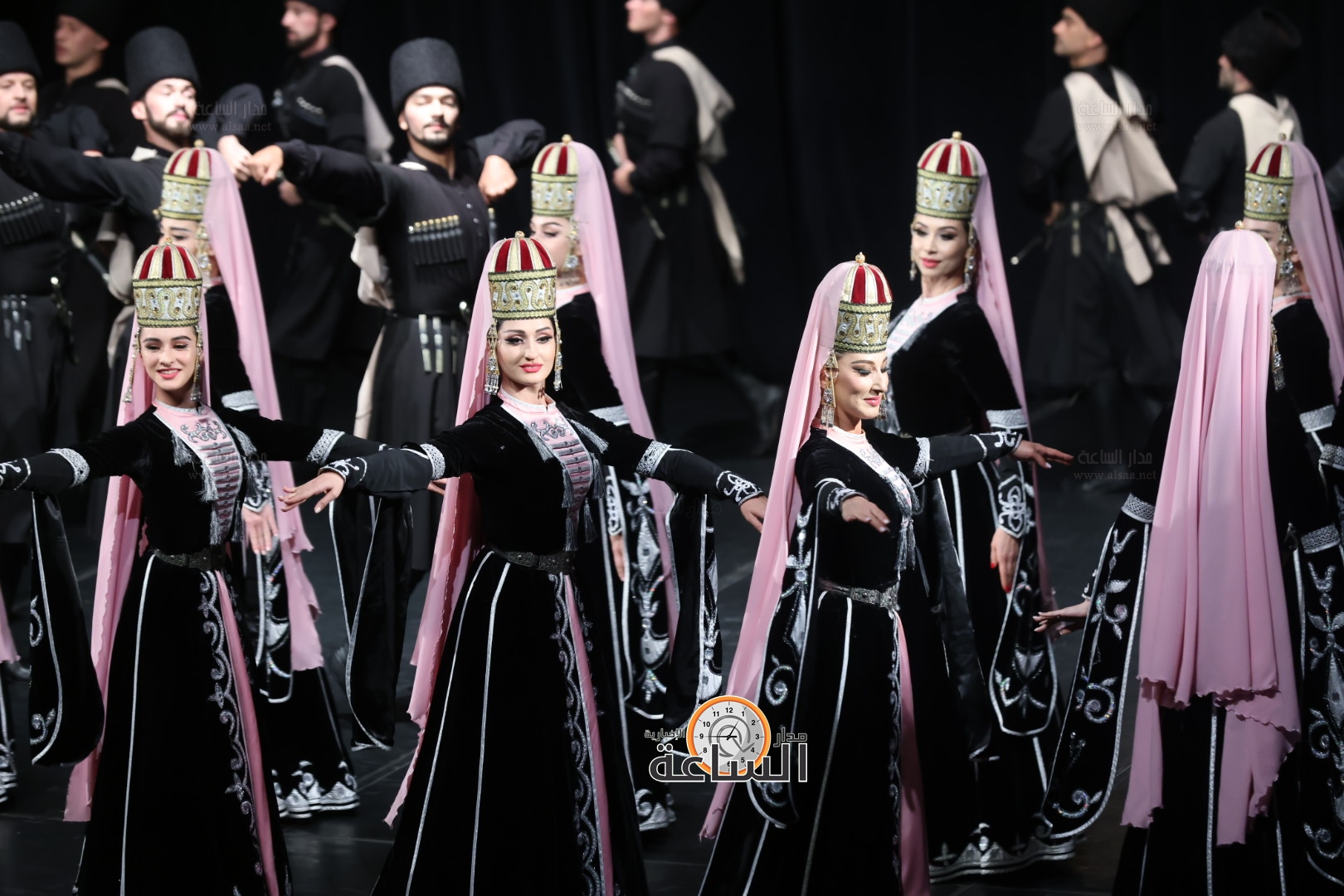 Madar Al-Saa Images 0.43075718573203226