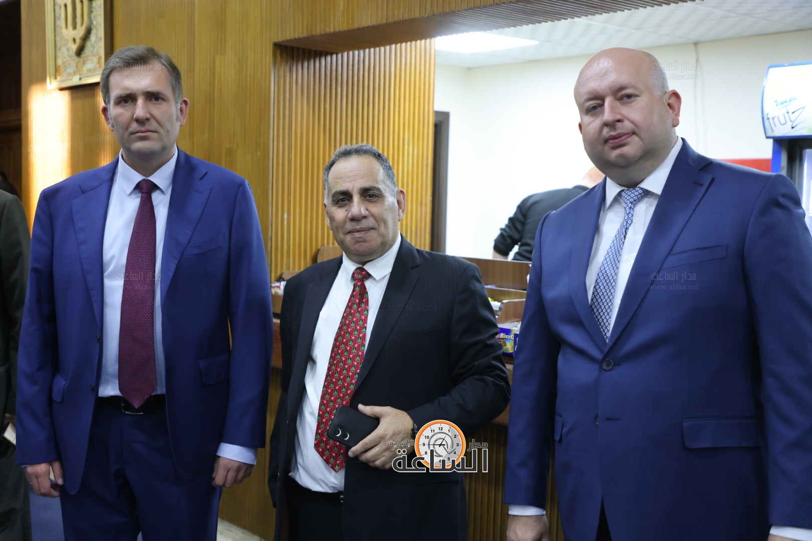 Madar Al-Saa Images 0.7749153616892119