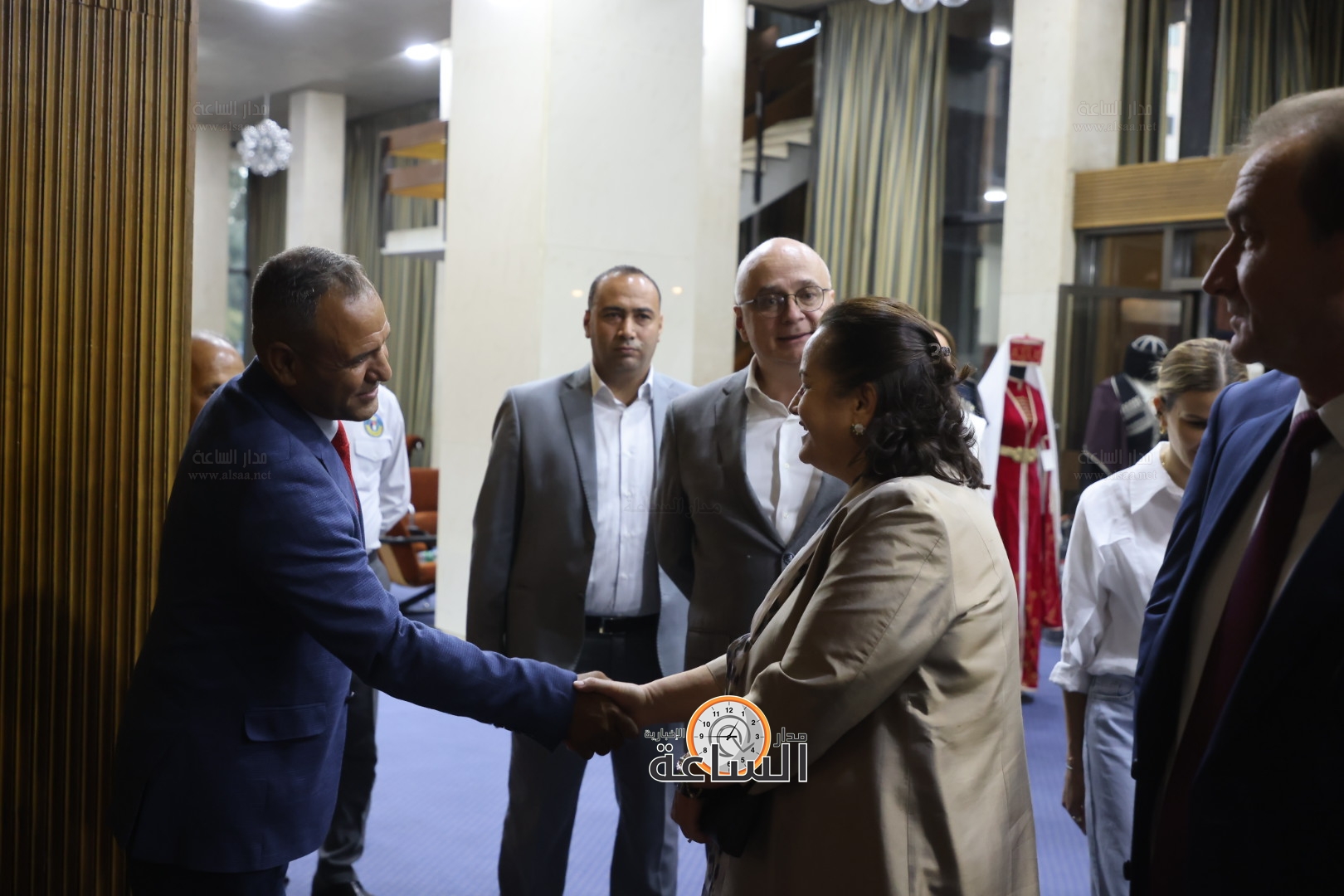 Madar Al-Saa Images 0.7994618453537234