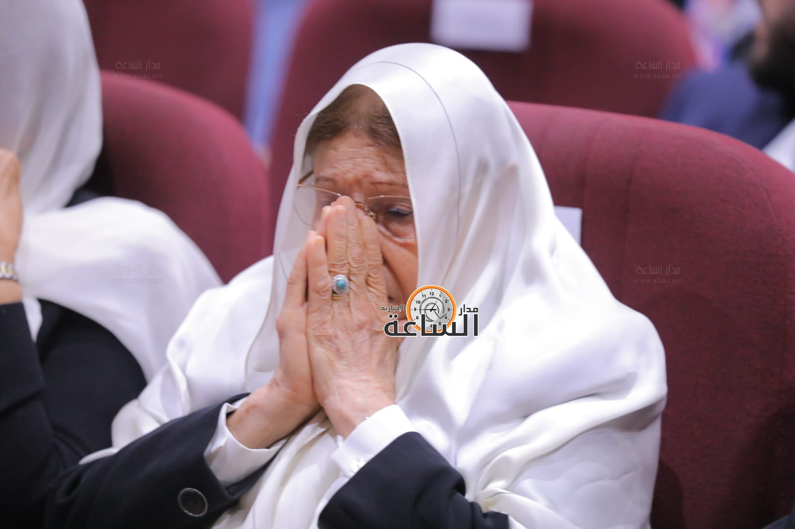 Madar Al-Saa Images 0.10038610343474741