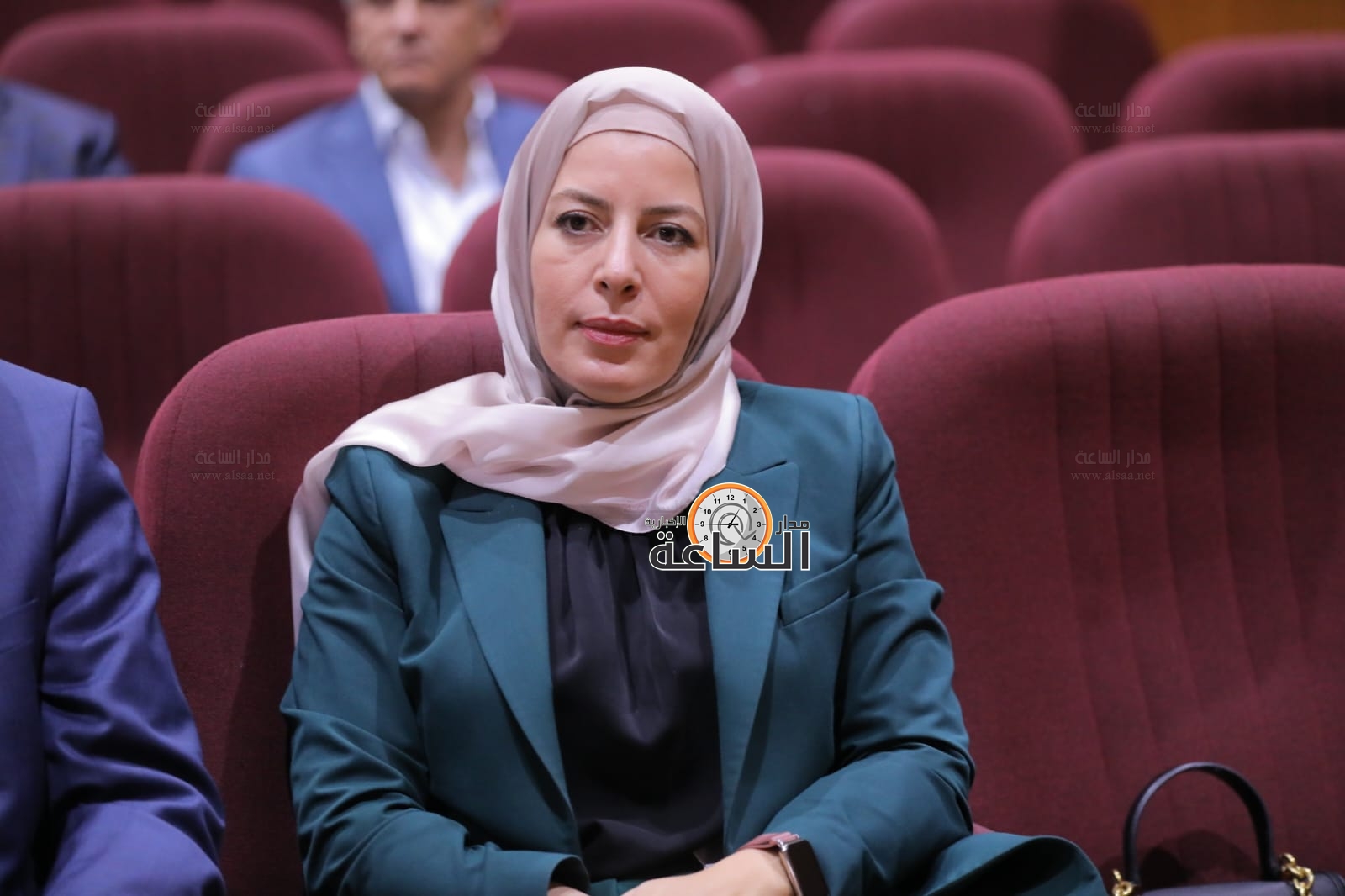 Madar Al-Saa Images 0.023338833263754744