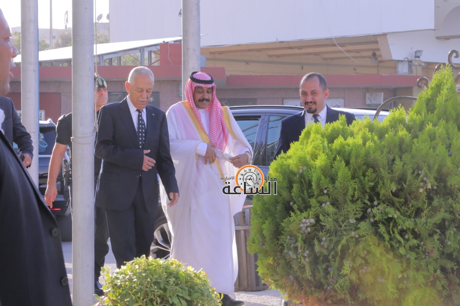 Madar Al-Saa Images 0.7442506769394175