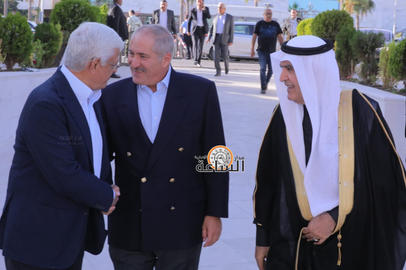 Madar Al-Saa Images 0.20161221438810073