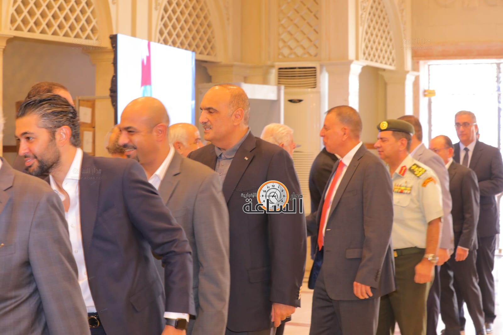 Madar Al-Saa Images 0.7163344828734965