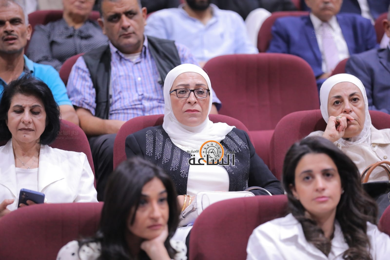 Madar Al-Saa Images 0.04096007676338975