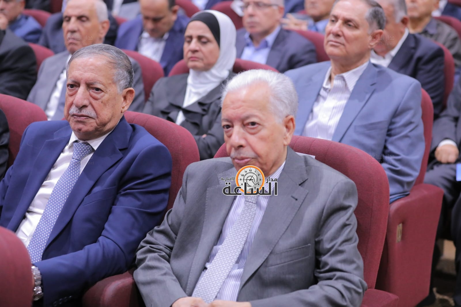 Madar Al-Saa Images 0.4483039336168043