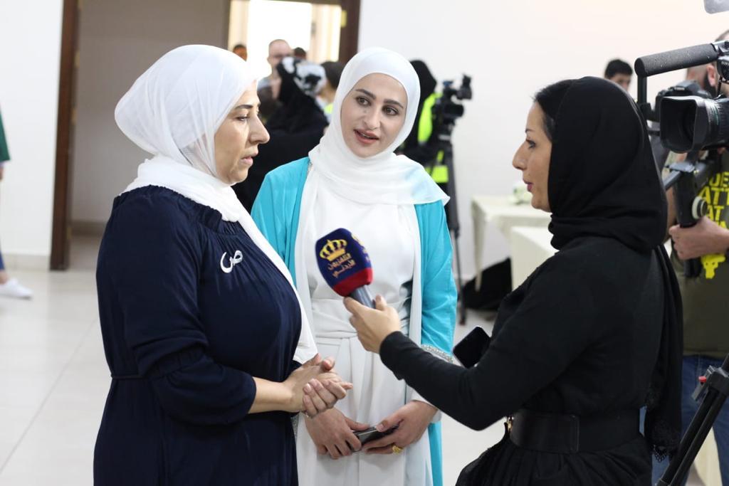 Madar Al-Saa Images 0.08384159967126936