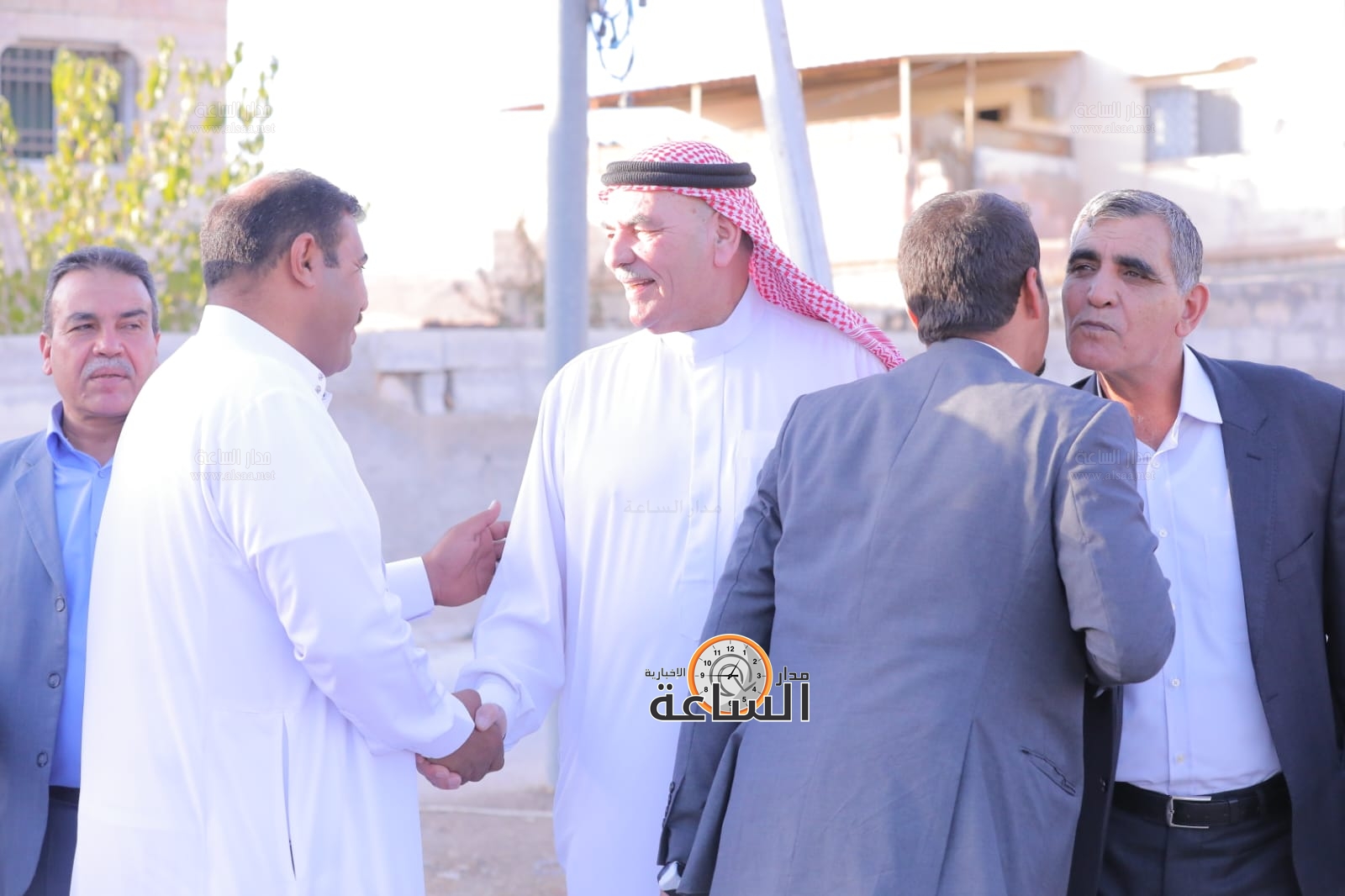 Madar Al-Saa Images 0.3548833072185895