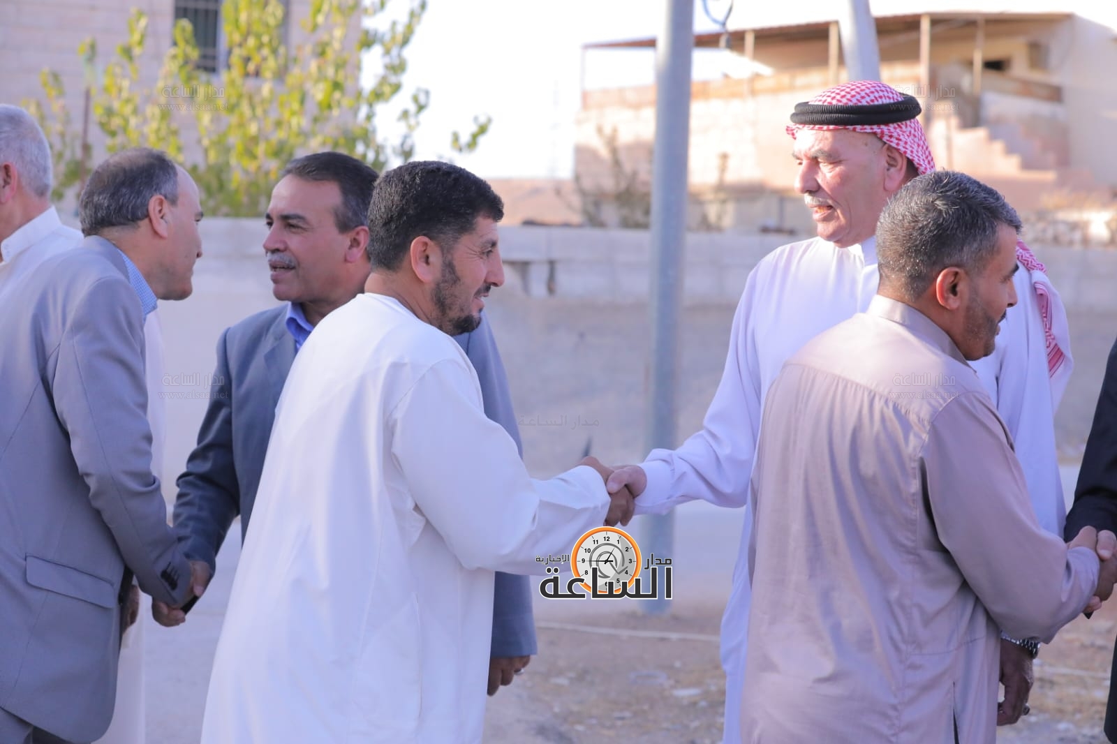 Madar Al-Saa Images 0.3308650055709066