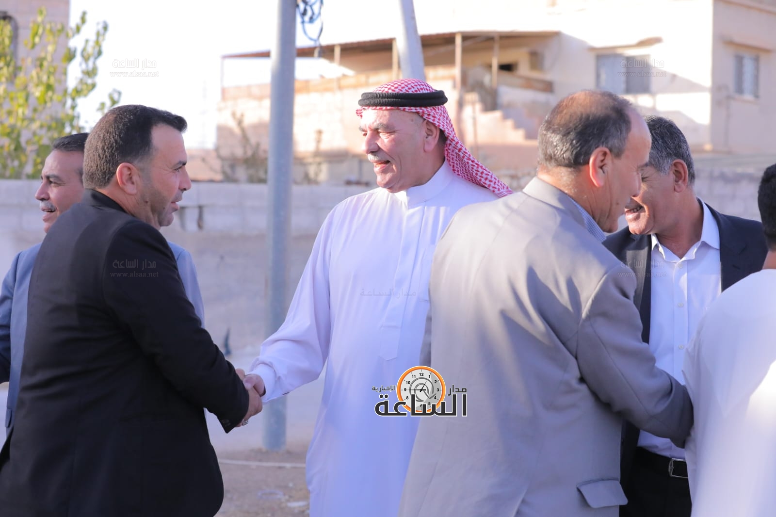 Madar Al-Saa Images 0.3797086093166602