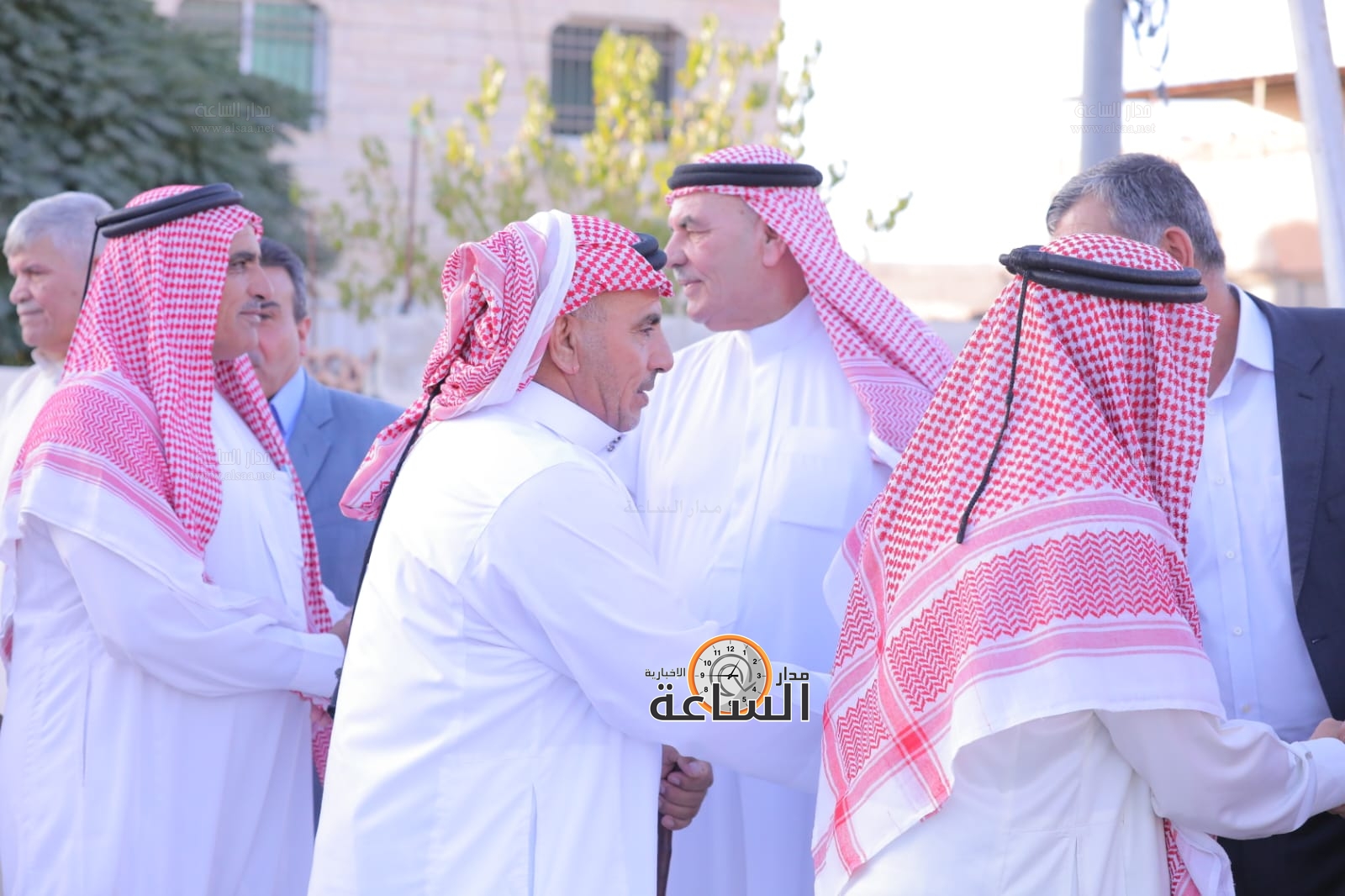 Madar Al-Saa Images 0.7311180596628017