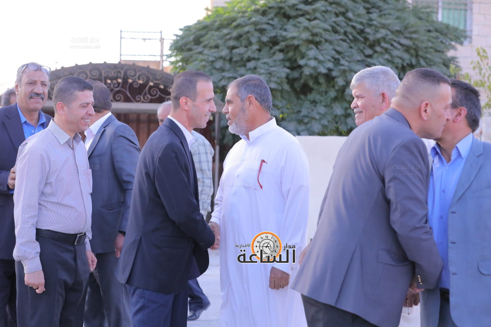 Madar Al-Saa Images 0.795096763654354