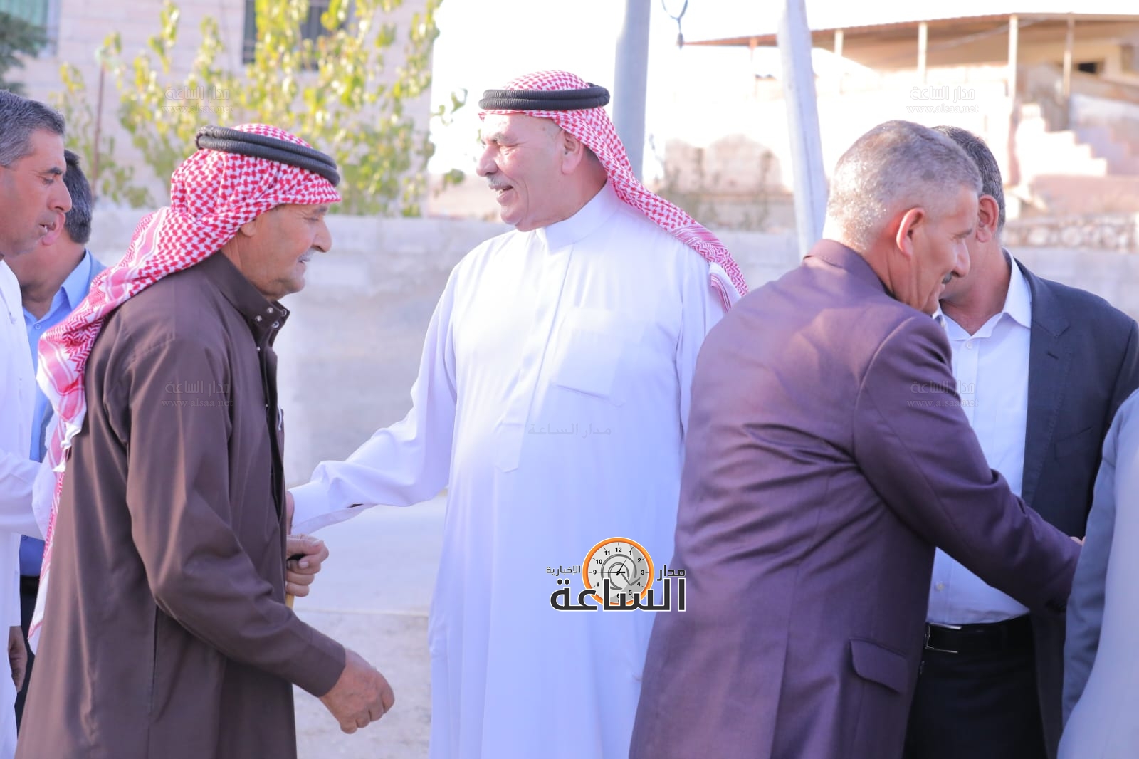 Madar Al-Saa Images 0.916813374063747