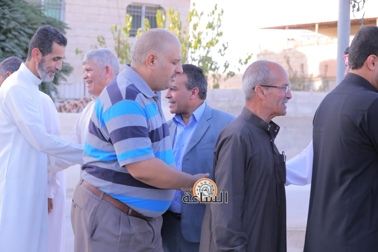 Madar Al-Saa Images 0.9480968381932915