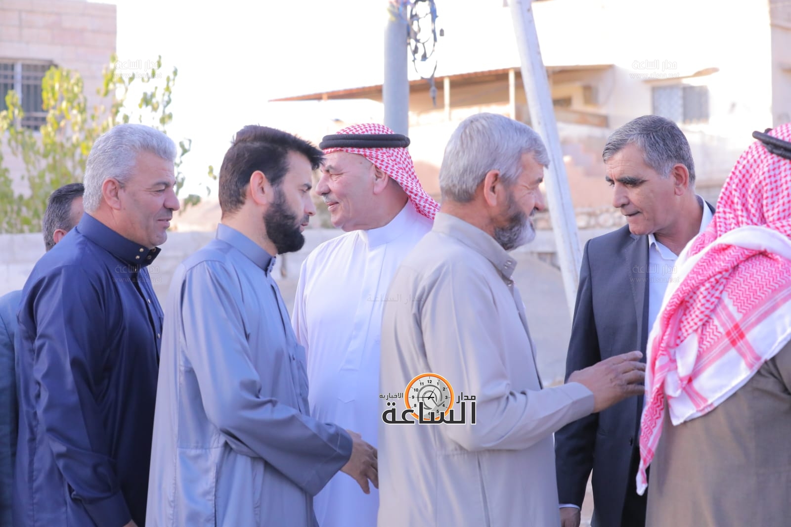 Madar Al-Saa Images 0.4591148860772696