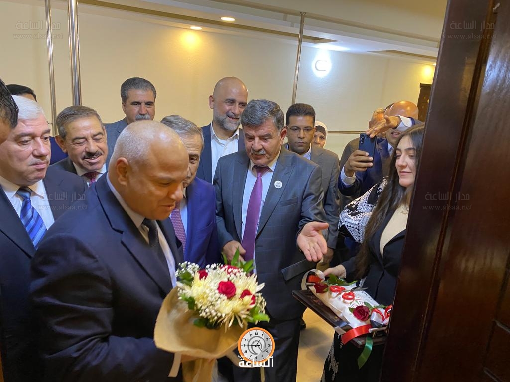 Madar Al-Saa Images 0.08372671689264322