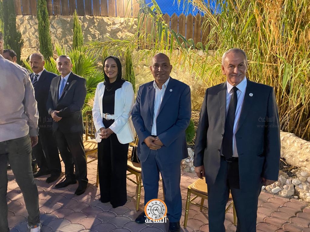 Madar Al-Saa Images 0.14400841997000624