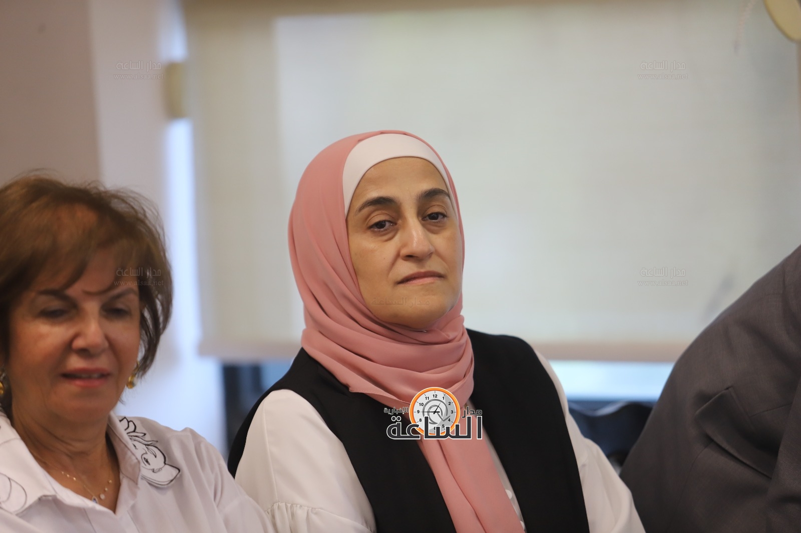 Madar Al-Saa Images 0.006712772445382598