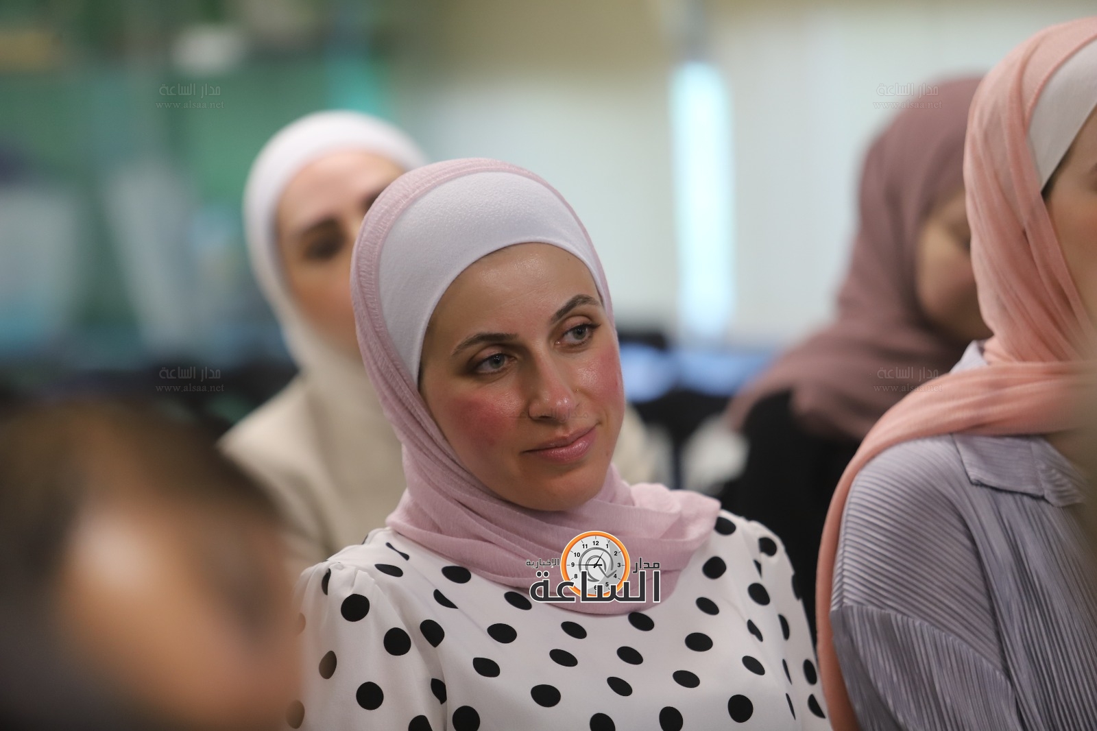 Madar Al-Saa Images 0.7714652247887104